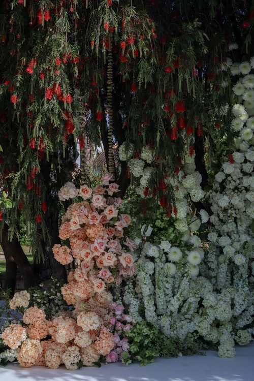 Opulent floral instalations for weddings and events by Decorelle_Portugal and Europe Destination Weddings